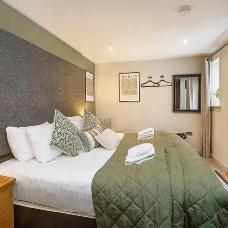 Clearly Bootham Apartment